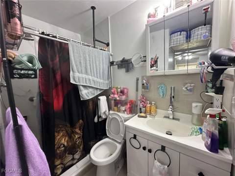 19 Pinewood Blvd, Lehigh Acres FL - photo 14 of 25