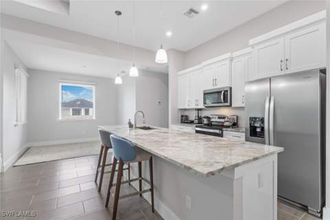 3607 SW 8th Ct, Cape Coral FL - photo 11 of 41