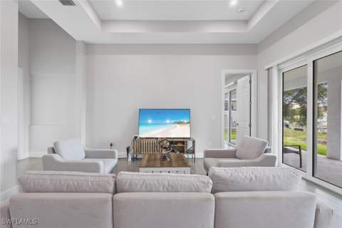 3607 SW 8th Ct, Cape Coral FL - photo 7 of 41