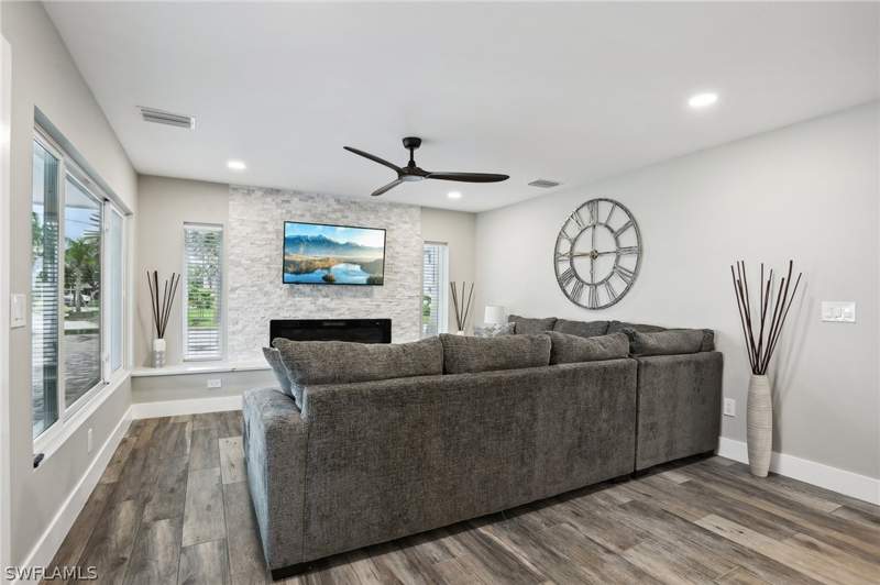 3 bedroom SingleFamilyResidence at 267 Flamingo St, Flamingo Park, Fort Myers Beach — photo 5