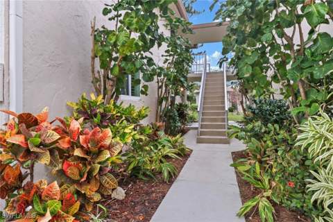 1549 Sandpiper St 1, Naples FL - photo 11 of 16