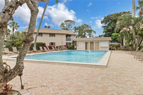 1549 Sandpiper St 1, Naples FL - photo 13 of 16
