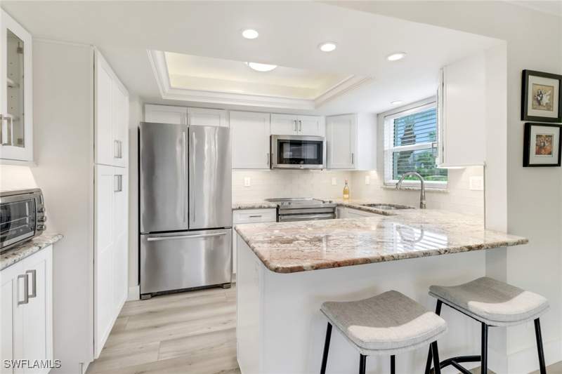2 bedroom Condominium at 1549 Sandpiper St 1, Royal Bay Villas, Naples — photo 4