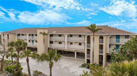 527 E Gulf Dr 203, Sanibel FL - photo 8 of 19