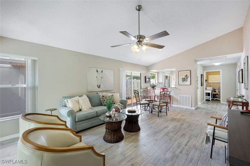 3 bedroom Detached at 14871 Crescent Cove Dr, Crooked Pond, Fort Myers — photo 5