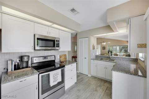 14871 Crescent Cove Dr, Fort Myers FL - photo 8 of 38