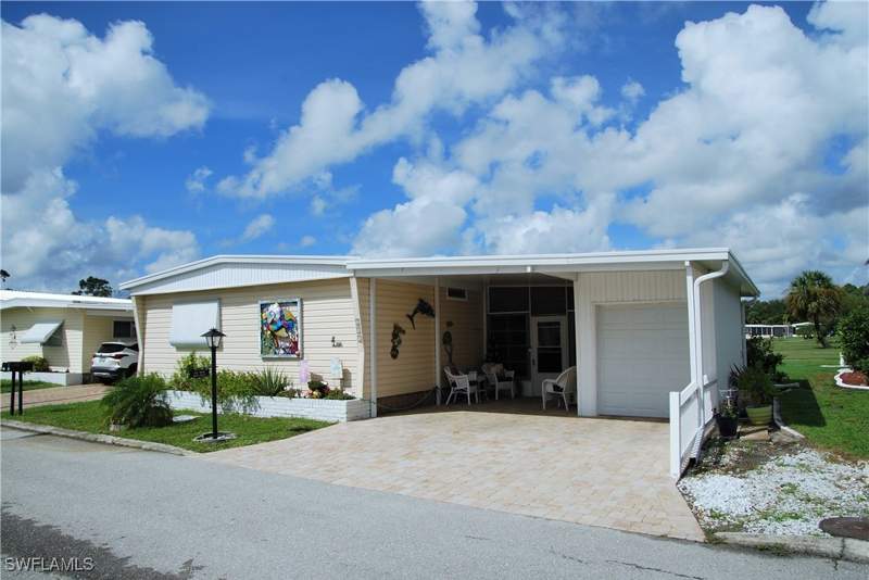 2 bedroom ManufacturedHome at 288 Boros Dr, Six Lakes Country Club, North Fort Myers — photo 3