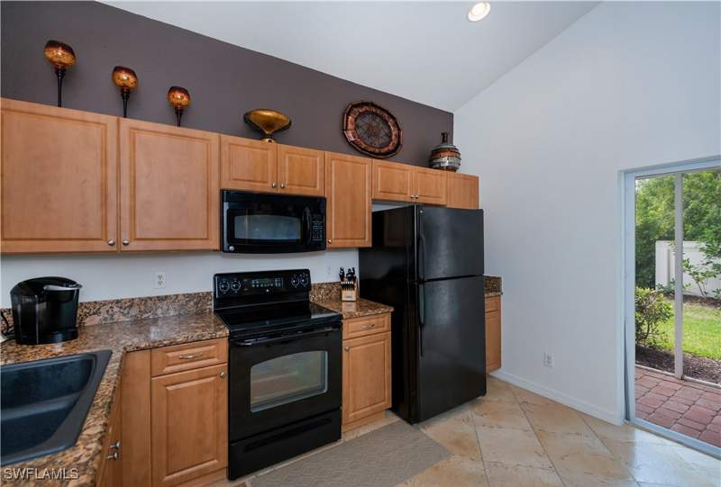 2 bedroom SingleFamilyResidence at 2335 Summersweet Dr, Cascades, Alva — photo 5