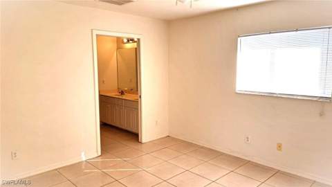 518 Kingsbury Ln, Lehigh Acres FL - photo 9 of 12