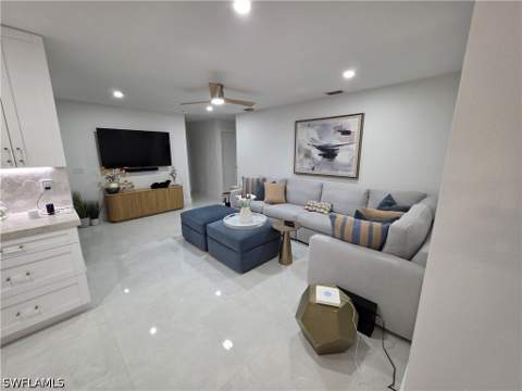 125 SE 41st Ter, Cape Coral FL - photo 17 of 49