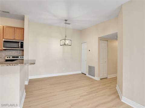 17426 Birchwood Ln 16, Fort Myers FL - photo 10 of 38