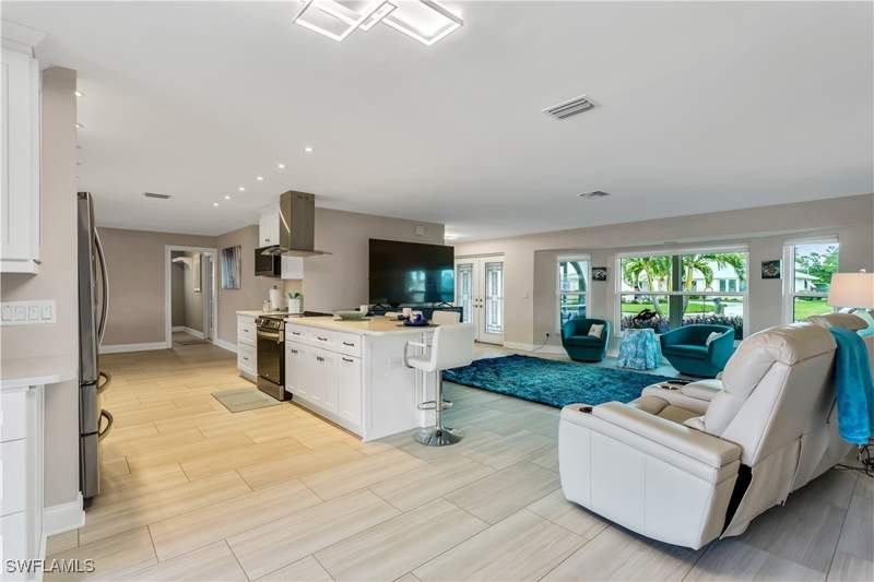 3 bedroom SingleFamilyResidence at 5235 SW 2nd Pl, Cape Coral, Cape Coral — photo 4