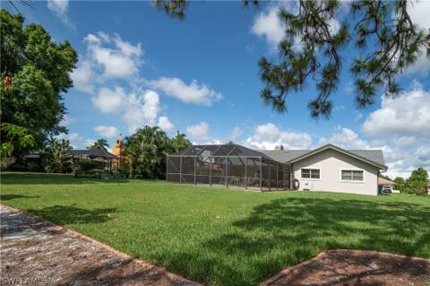 427 Torrey Pines Pt, Naples FL - photo 11 of 50