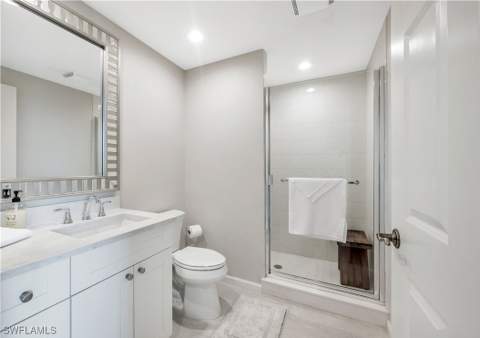 455 Cove Tower Dr 903, Naples FL - photo 20 of 37