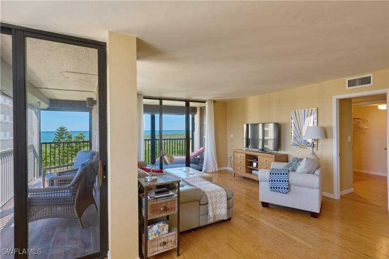 2 bedroom Condominium at 17 Bluebill Ave 901, Vanderbilt Surf Colony, Naples — photo 3