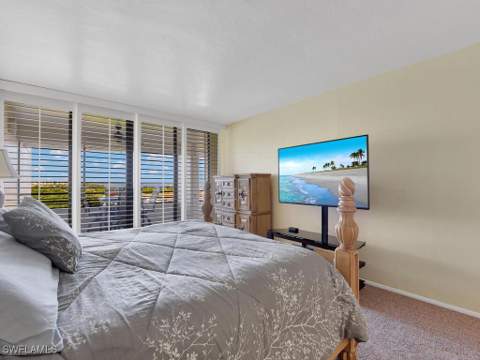 5260 S Landings Dr 805, Fort Myers FL - photo 20 of 36