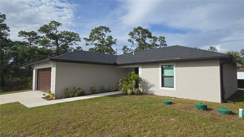 3 bedroom SingleFamilyResidence at 1125 Copley ST E, LEHIGH ACRES, Lehigh Acres — photo 2