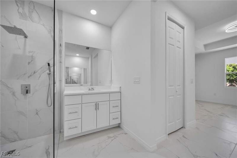 3 bedroom SingleFamilyResidence at 3806 15th St W, Lehigh Acres, Lehigh Acres — photo 5