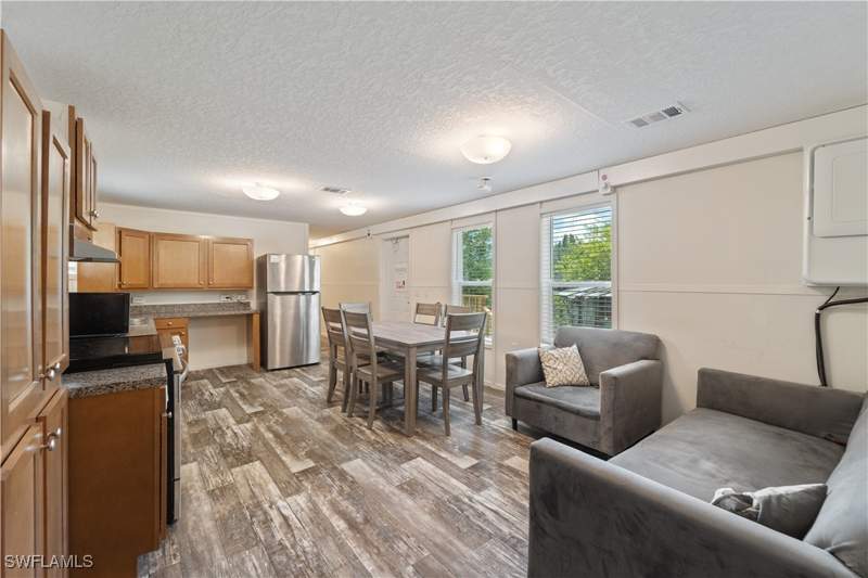 3 bedroom ManufacturedHome at 5545 State Road 29 S, Labelle Ranchettes, Labelle — photo 4