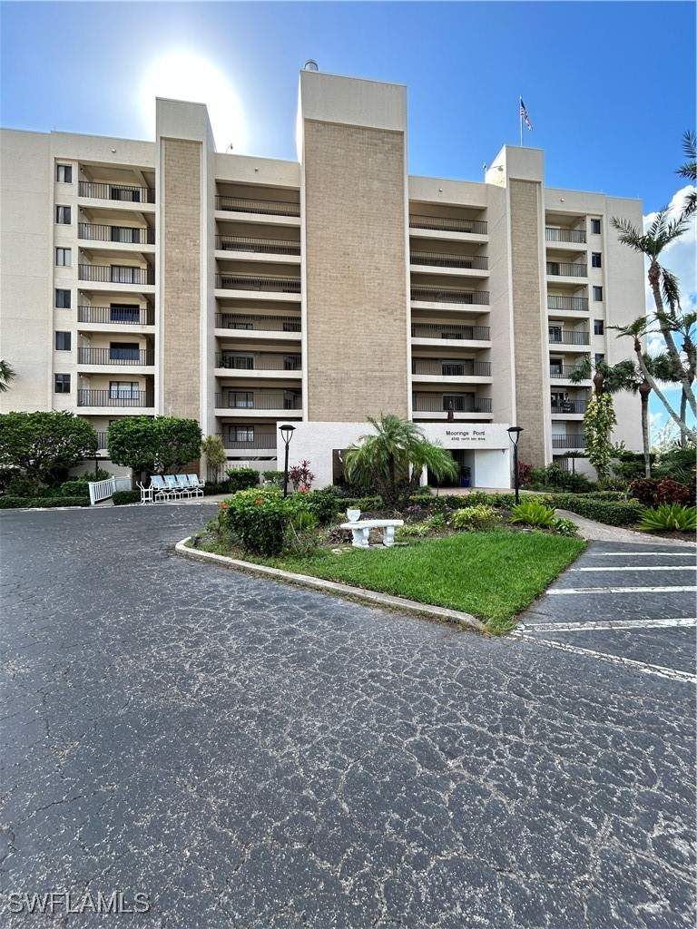 2 bedroom Condominium at 4510 N Key Dr 105, Moorings Point Condo, North Fort Myers — photo 2