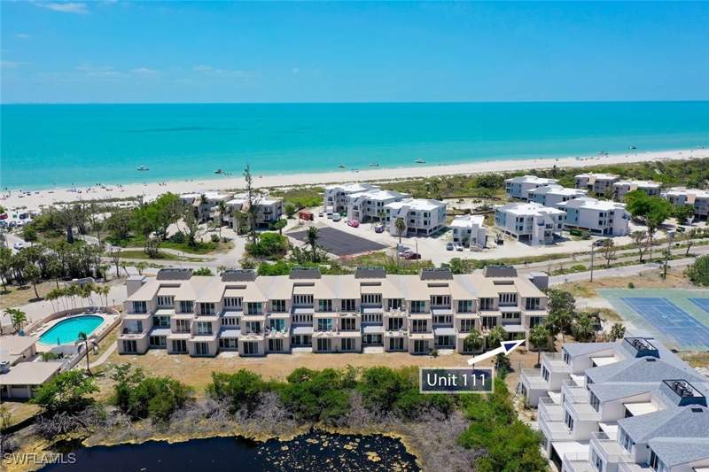2 bedroom Condominium at 200 Periwinkle Way 111, Lighthouse Point Condo, Sanibel — photo 2
