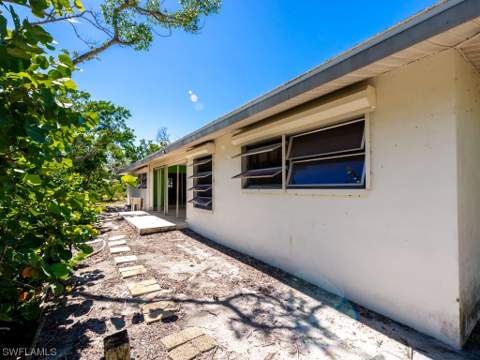 1113 Skiff Pl, Sanibel FL - photo 9 of 30