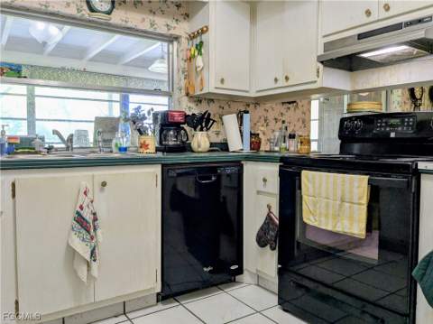 6759 Winkler Rd, Fort Myers FL - photo 12 of 19