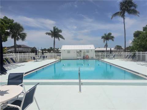 18046 San Carlos Blvd 139, Fort Myers Beach FL - photo 13 of 48