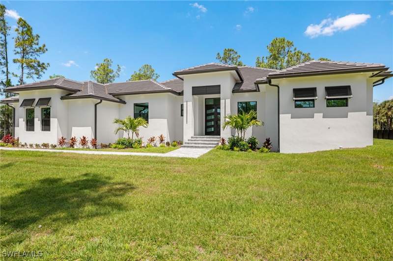 4 bedroom SingleFamilyResidence at 1587 Golden Gate Blvd W, Golden Gate Estates, Naples — photo 2