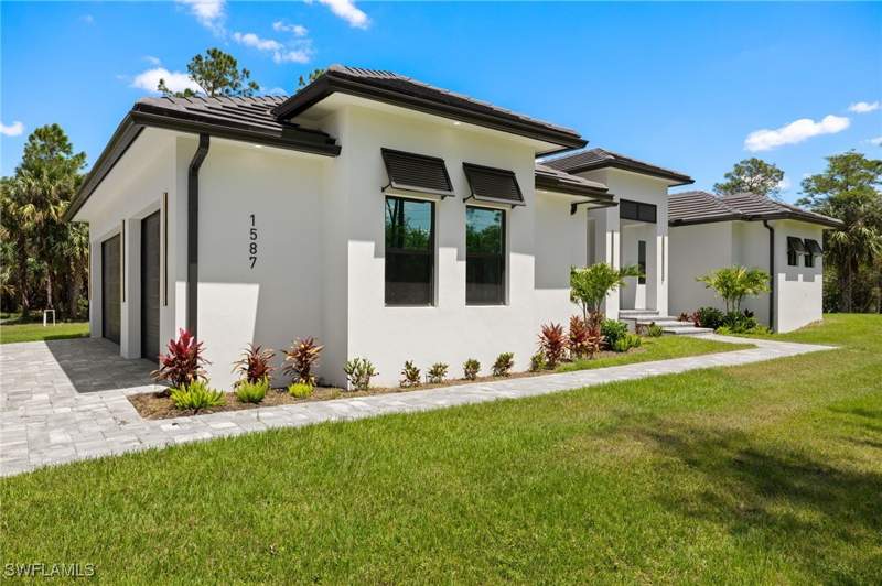 4 bedroom SingleFamilyResidence at 1587 Golden Gate Blvd W, Golden Gate Estates, Naples — photo 3