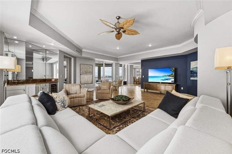 3 bedroom Condominium at 14270 Royal Harbour Ct 620, The Paramount, Fort Myers — photo 4
