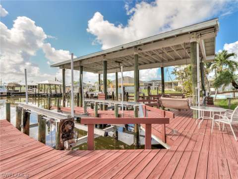230 Randy Ln, Fort Myers Beach FL - photo 13 of 21