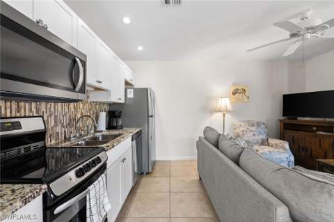 1811 Olde Middle Gulf Dr 10, Sanibel FL - photo 10 of 43