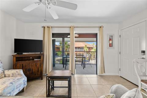 1811 Olde Middle Gulf Dr 10, Sanibel FL - photo 7 of 43
