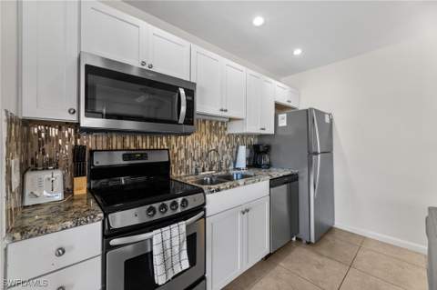1811 Olde Middle Gulf Dr 10, Sanibel FL - photo 9 of 43