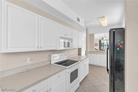 3970 Loblolly Bay Dr 5-108, Naples FL - photo 15 of 42