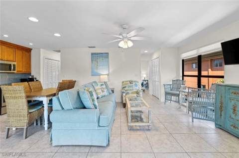 1811 Olde Middle Gulf Dr 1, Sanibel FL - photo 15 of 37