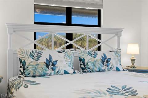 1811 Olde Middle Gulf Dr 1, Sanibel FL - photo 17 of 37