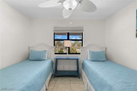 1811 Olde Middle Gulf Dr 1, Sanibel FL - photo 20 of 37