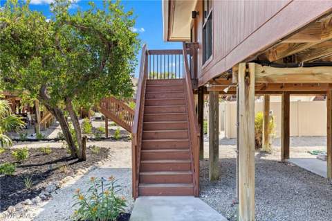 1811 Olde Middle Gulf Dr 1, Sanibel FL - photo 22 of 37