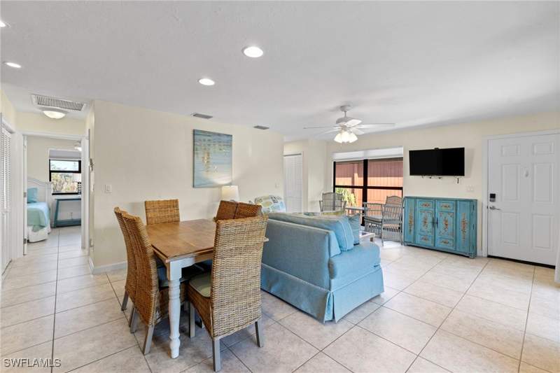 2 bedroom Attached at 1811 Olde Middle Gulf Dr 1, Signal Inn Condo, Sanibel — photo 5