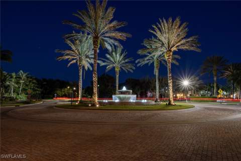 9134 Chula Vista St 125, Naples FL - photo 23 of 41