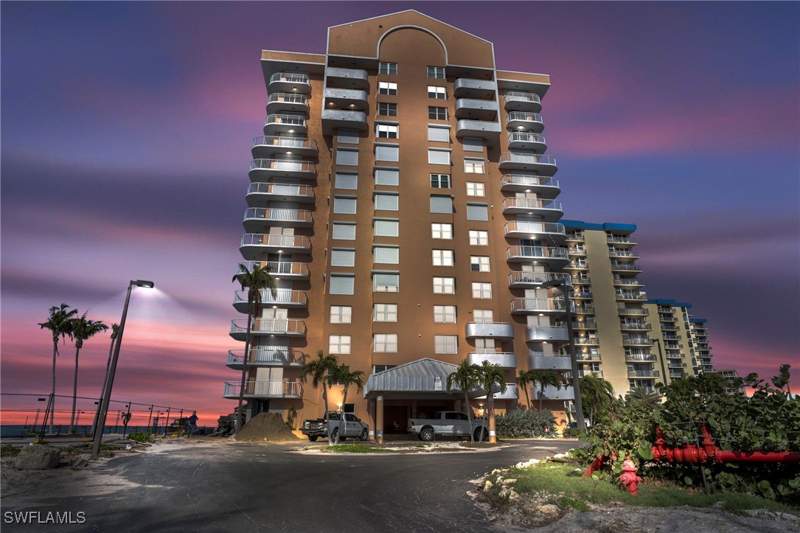 2 bedroom Condominium at 7390 Estero Blvd 503, Bermuda Dunes Condo, Fort Myers Beach — photo 2