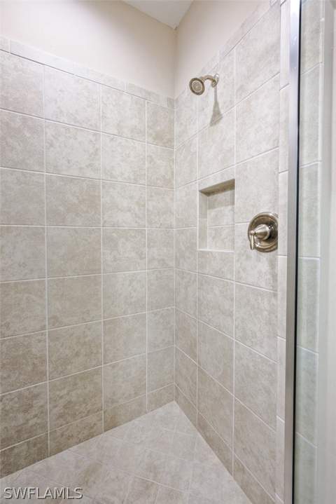 9374 Pocida Ct 102, Naples FL - photo 12 of 21