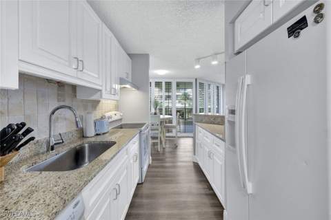 730 S Collier Blvd 106, Marco Island FL - photo 7 of 25