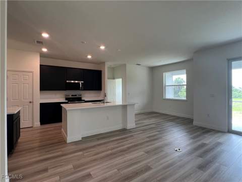 4024 NW 41st Ave, Cape Coral FL - photo 12 of 24