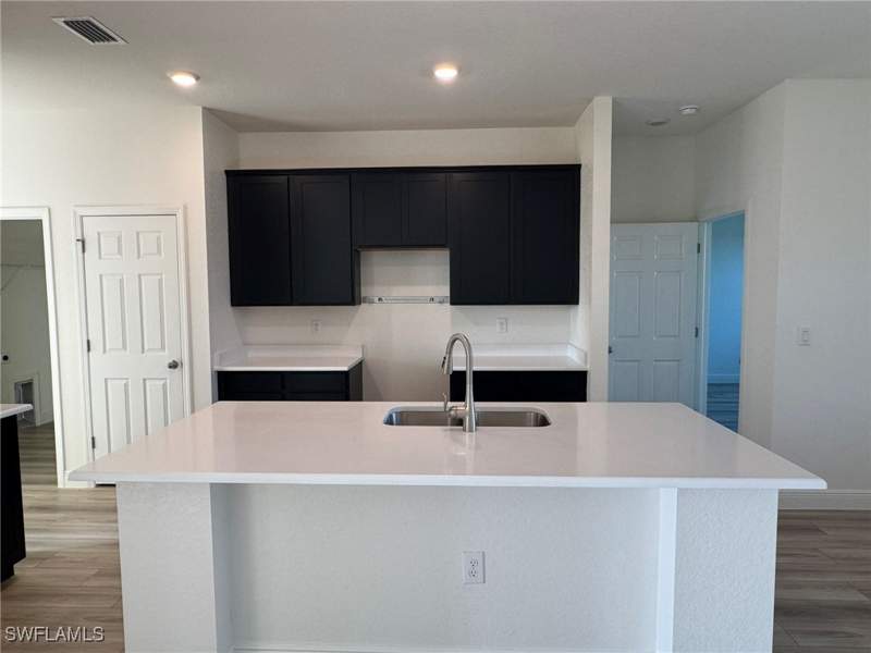 4 bedroom SingleFamilyResidence at 4024 NW 41st Ave, Cape Coral, Cape Coral — photo 5