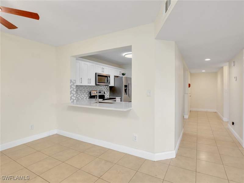 3 bedroom Condominium at 744 Landover Cir 101, Newcastle, Naples — photo 4