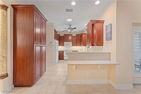 624 Falls Ln, Lehigh Acres FL - photo 14 of 39