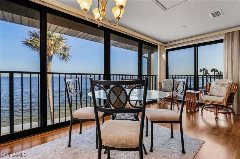 1 bedroom Condominium at 760 Sextant Dr 612, Mariner Pointe Condo, Sanibel — photo 2